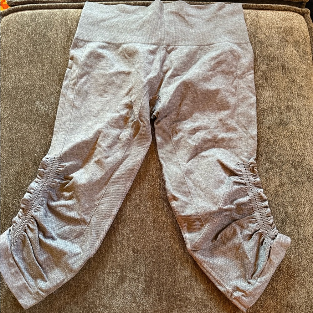 Lululemon rouched capri